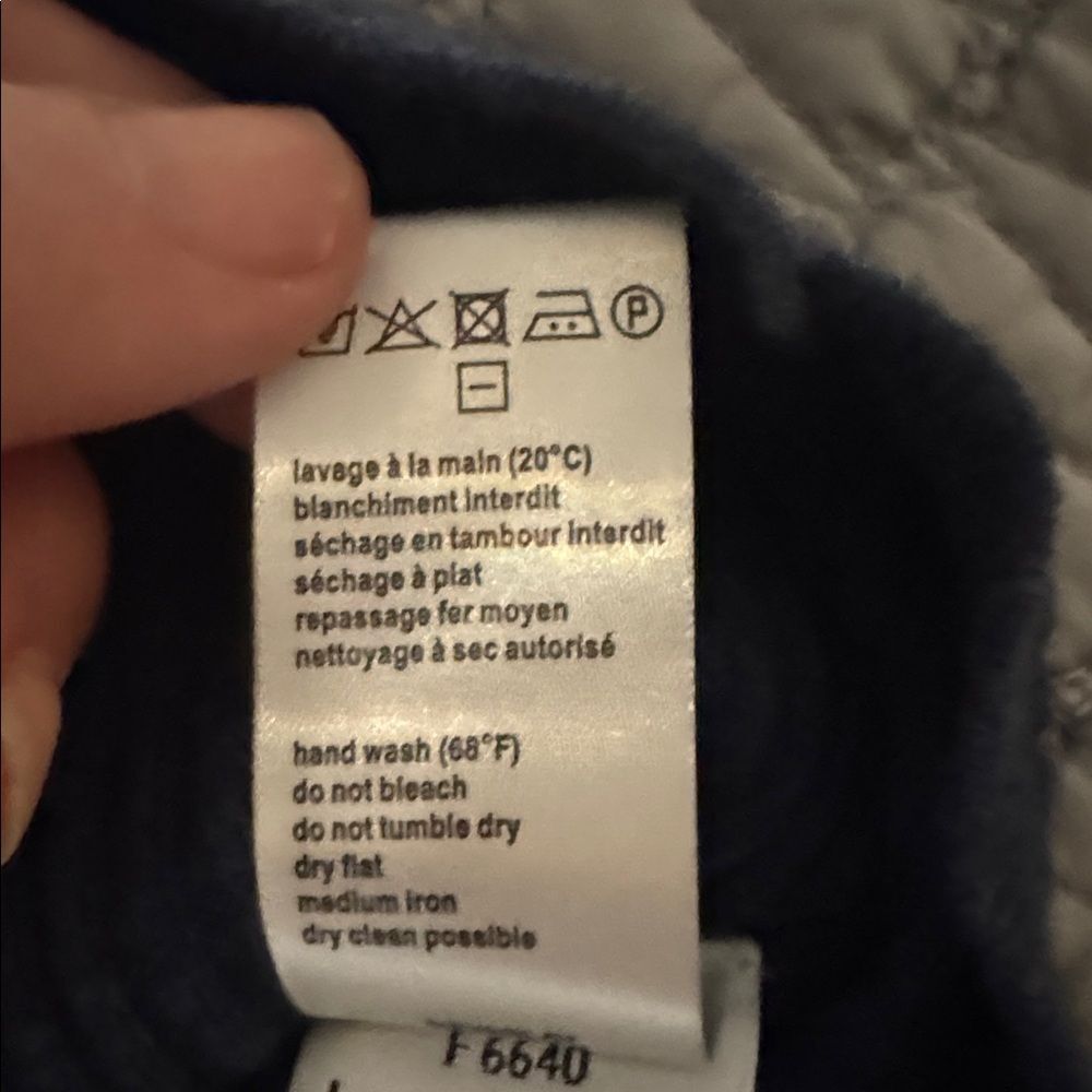 Lacoste Women's Dark Blue Ribbed Button Down Cotton/Cashmere Sweater Size 34 - Picture 6 of 8